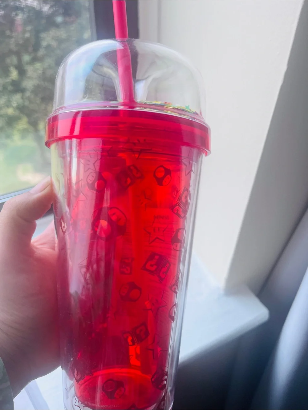 Super Mario Bros. x Miniso Kids Tumbler Red Shake Up Star Top With Straw